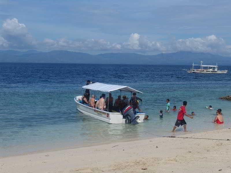 Sumisid Lodge Moalboal Buitenkant foto